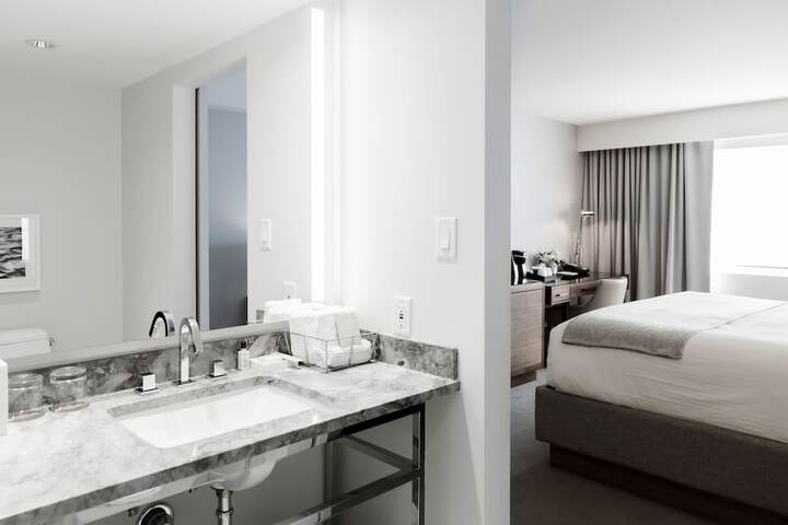 The James Hotel