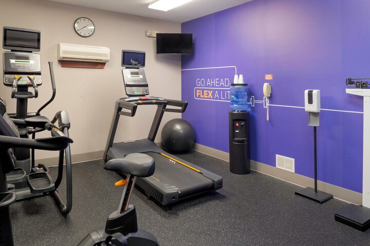 Holiday Inn Express Hotel & Suites Fort Atkinson by IHG