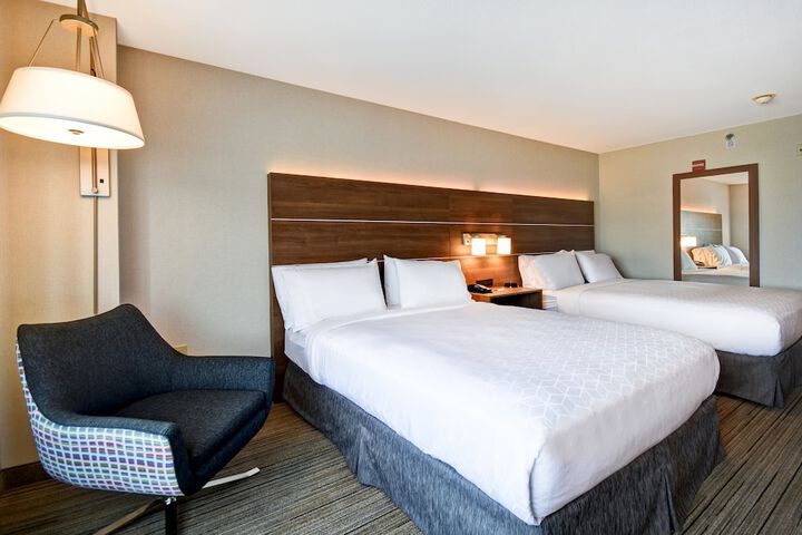 Holiday Inn Express Newport North - Middletown by IHG