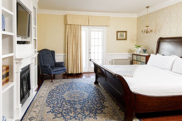 Room 70 of 131