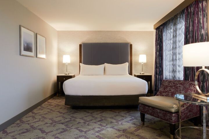 Silver Legacy Reno- a Caesars Rewards Destination