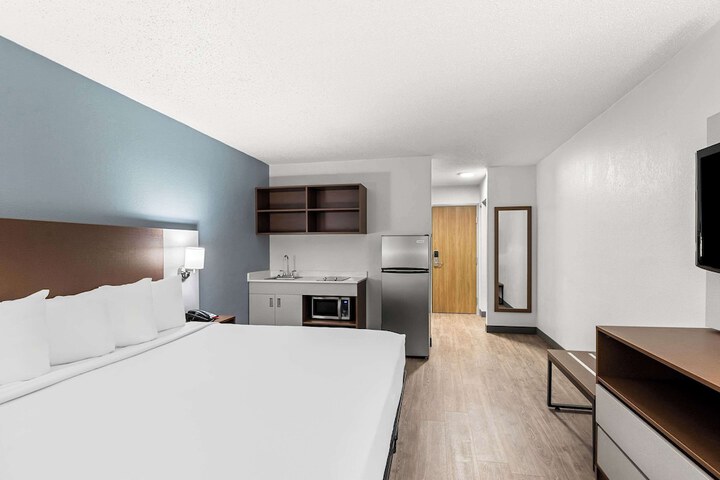 Room 17 of 26