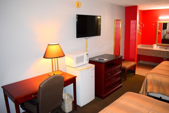 Room 11 of 20