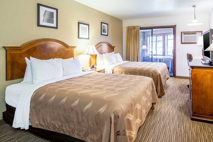 Quality Inn Keystone near Mount Rushmore