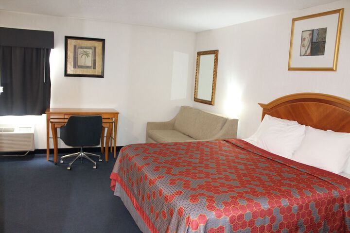 American Inn and Suites Ionia