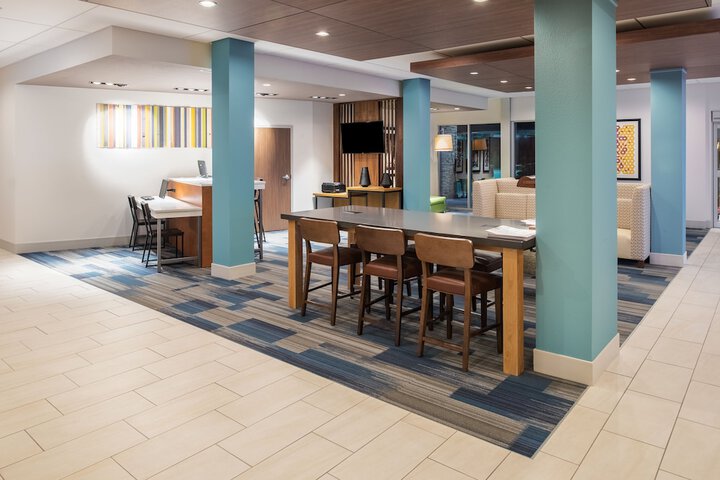 Hotel Interior 10 of 36