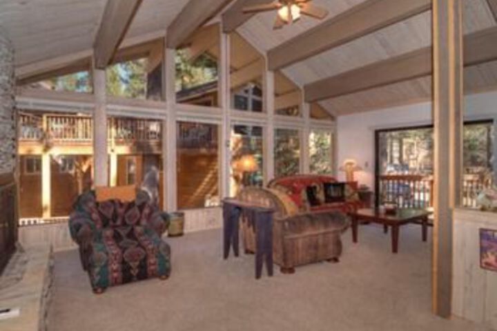 Spacious 3 North Shore Townhome 3 Br Townhouse by RedAwning