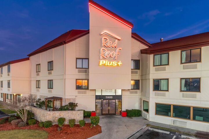 Hotel 7 of 34