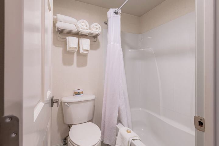 The Meadowmere Resort