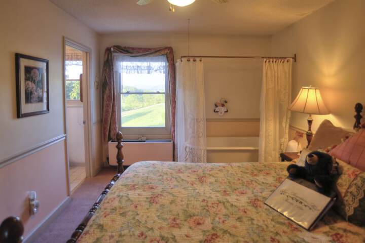 Room 84 of 106