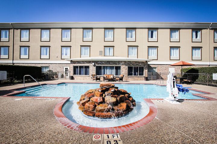 Pool 6 of 28