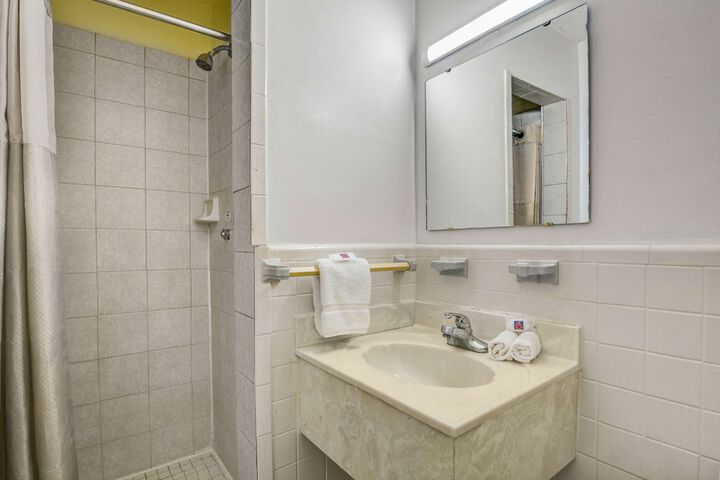 Motel 6 Americus GA