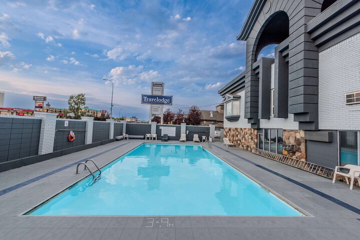 Pool 5 of 40