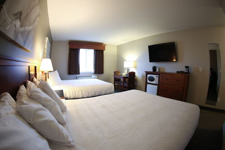 Room 33 of 44
