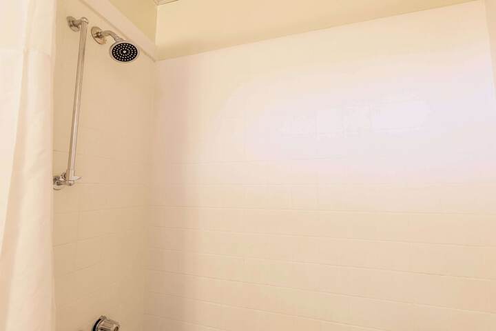 Room 164 of 317