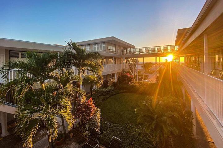 Thunderbird Beach Resort