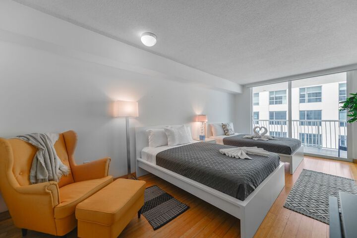 Room 151 of 265