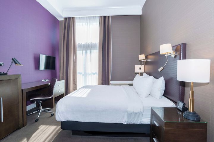 Sandman Signature Kamloops Hotel