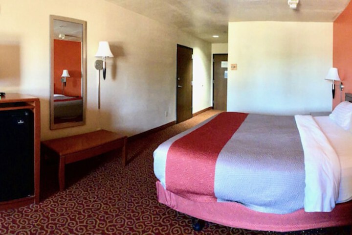 Room 27 of 36