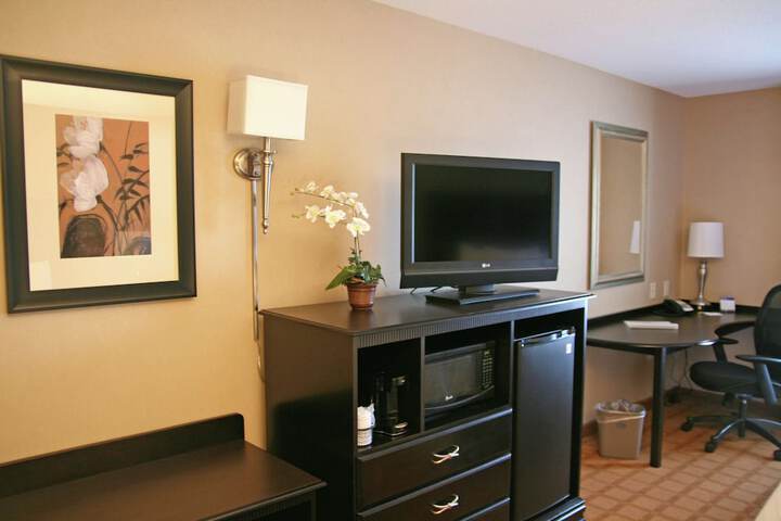 Room 7 of 16