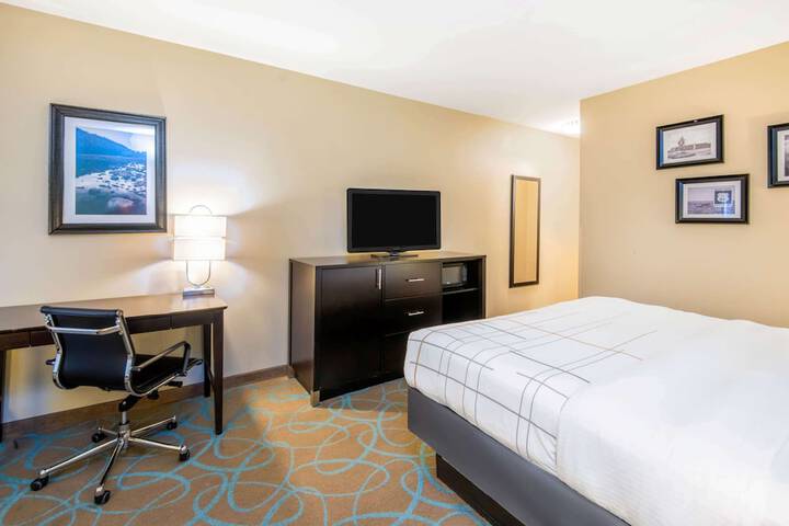 Room 13 of 61