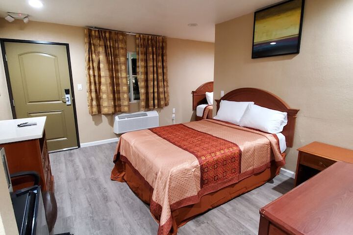 Budget Inn Motel