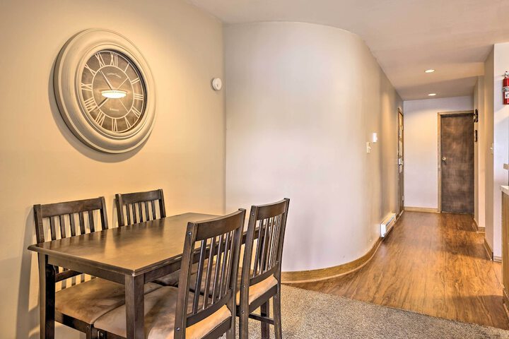 Lakefront Dillon Condo w / Pool Access: Near Skiing