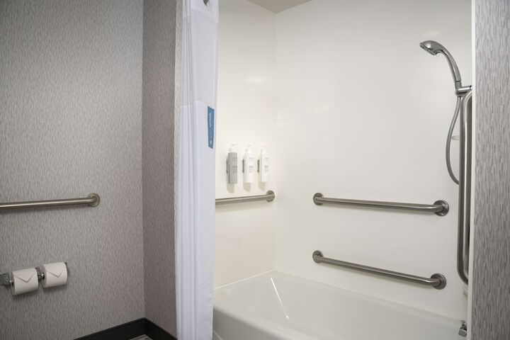 Room 19 of 42