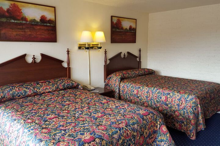 Room 22 of 35
