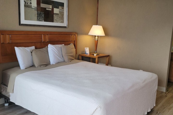 Room 15 of 43