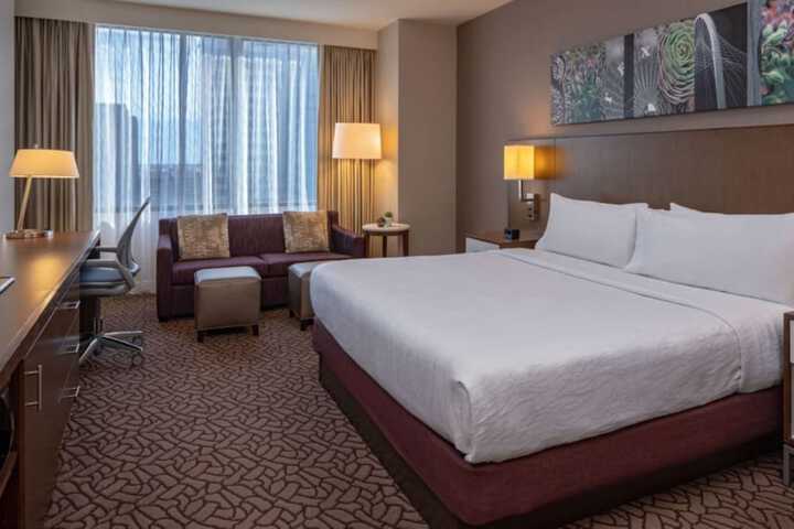 Room 44 of 82