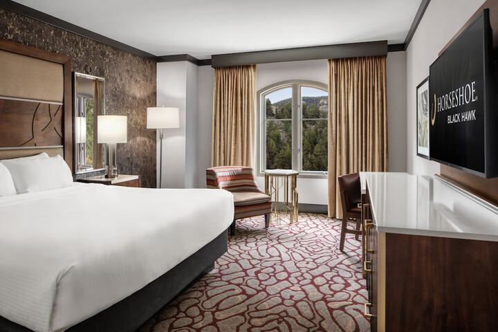 Horseshoe Black Hawk - a Caesars Rewards Destination
