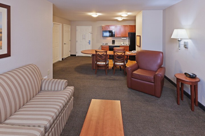 Candlewood Suites Wichita Falls at Maurine Street by IHG