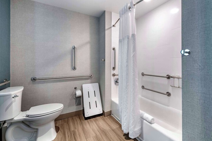 Room 20 of 51