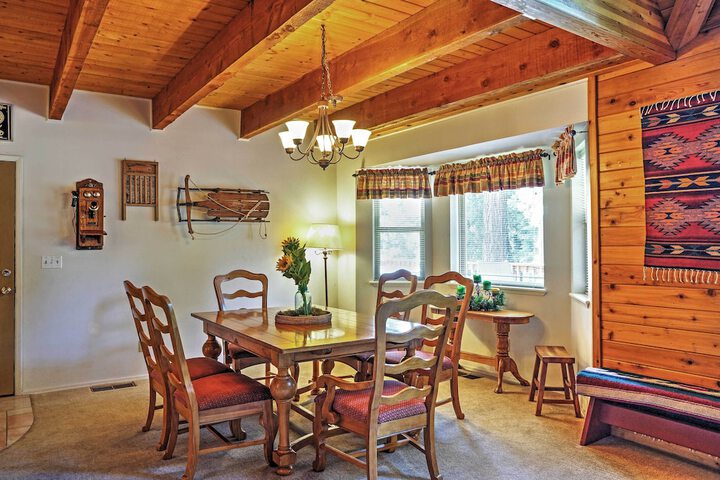 Hot Tub Deck & Trail Access: Shaver Lake Cabin
