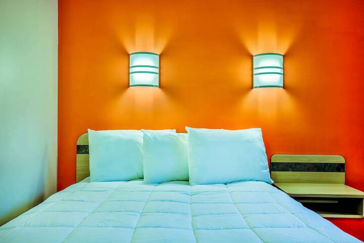 Room 14 of 21
