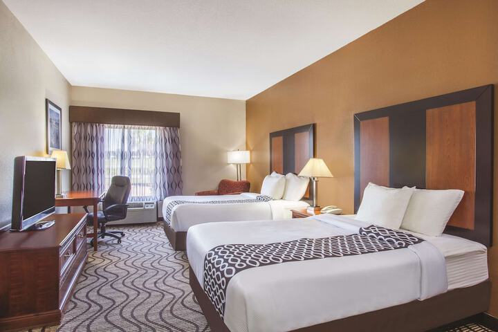 Room 14 of 22