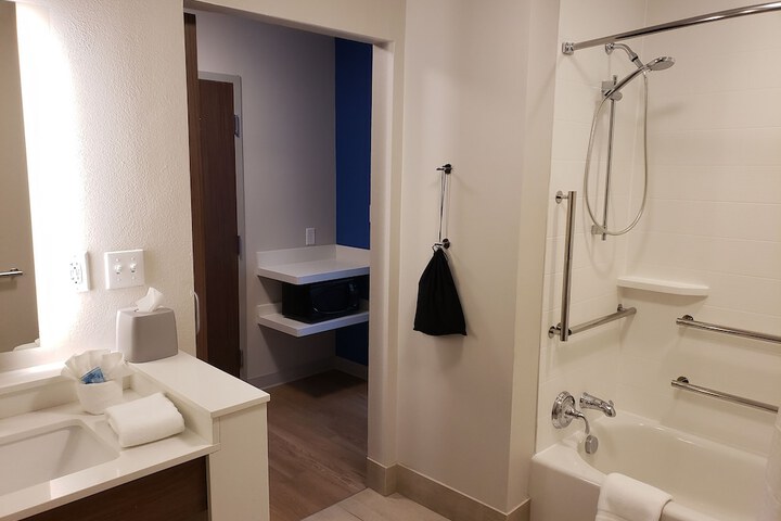 Holiday Inn Express & Suites Brigham City - North Utah by IHG