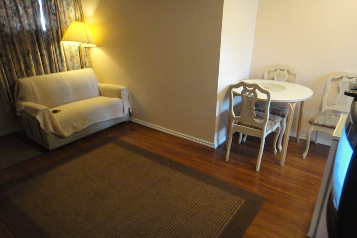 Room 30 of 32