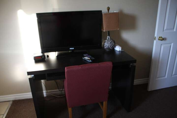 Room 33 of 47