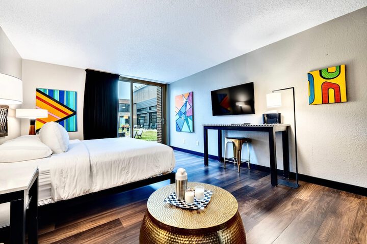 The Highlander Hotel Iowa City an Ascend Collection Hotel