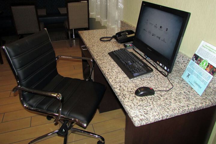 Business Center 34 of 34