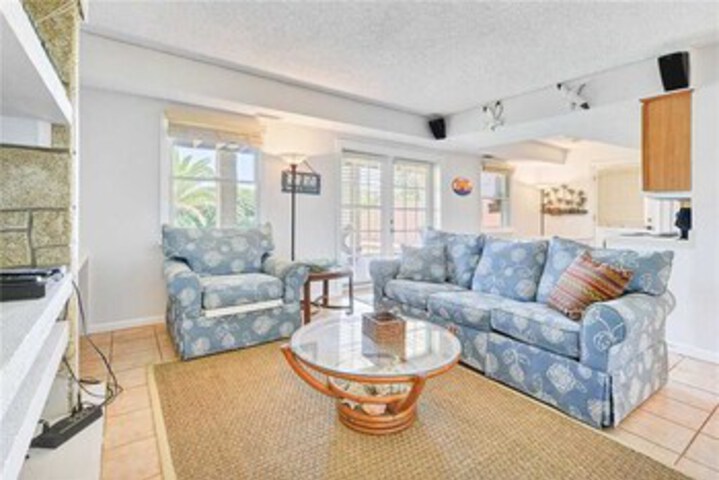 Going Coastal Beach House Four Bedroom Home