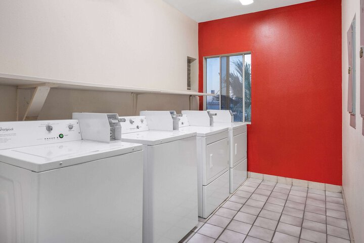 Room 15 of 28