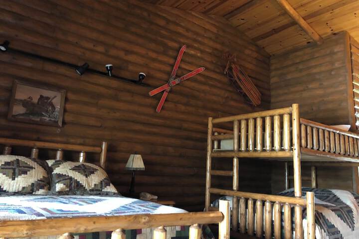 Room 147 of 374