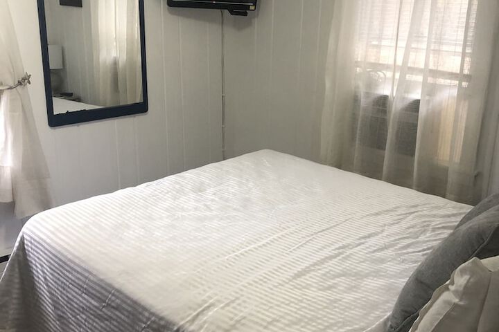 Room 63 of 167