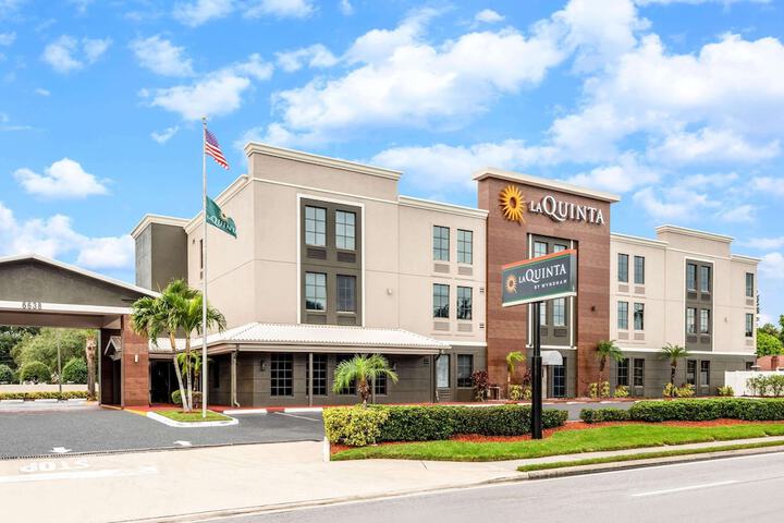 Hotel 2 of 27
