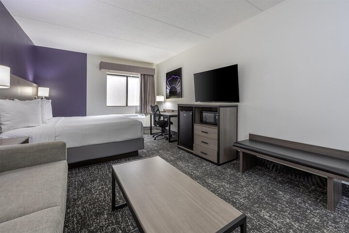 Best Western Bolingbrook Hotel