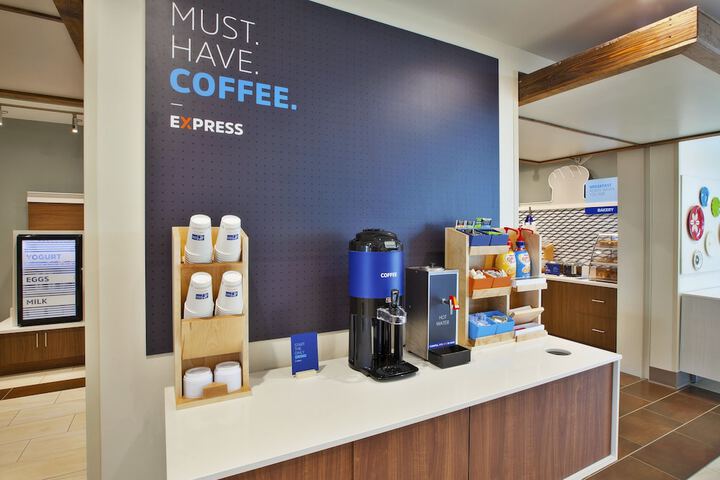 Holiday Inn Express & Suites South Hill by IHG