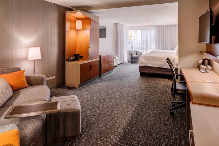 Courtyard by Marriott St. Louis Chesterfield